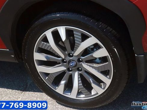 Used 2025 Subaru Forester Touring w/ Popular Package - Touring AWD/4WD image 9