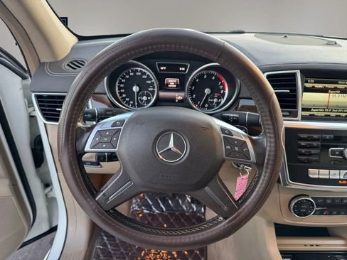 Used 2015 Mercedes-Benz GL 450 4MATIC w/ Appearance Package image 15