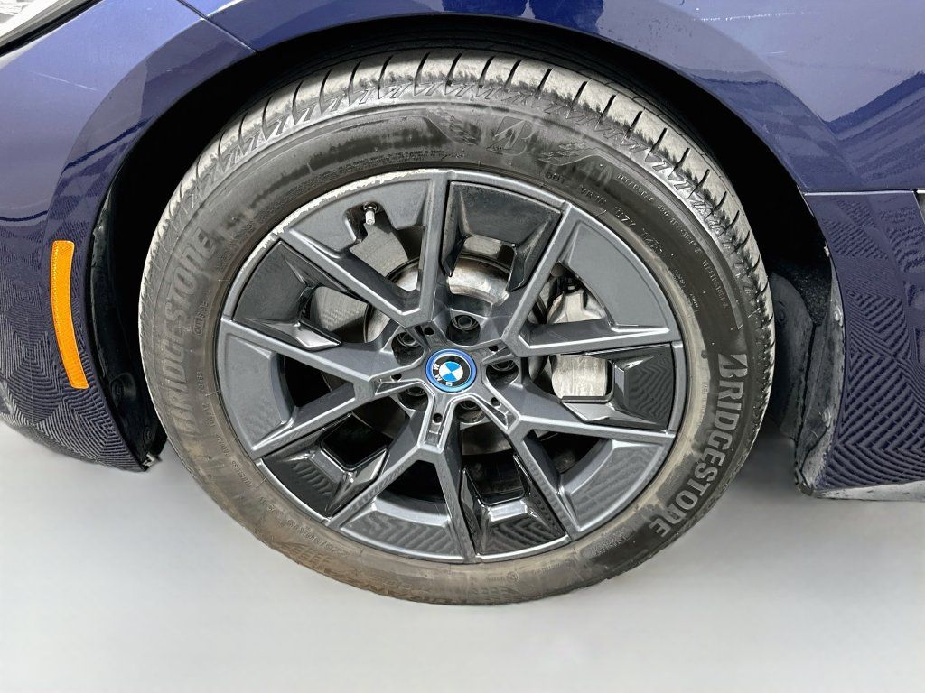 Used 2023 BMW i4 eDrive40 w/ Premium Package RWD image 32