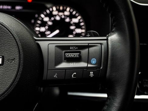 Used 2025 Nissan Pathfinder SV AWD/4WD image 26