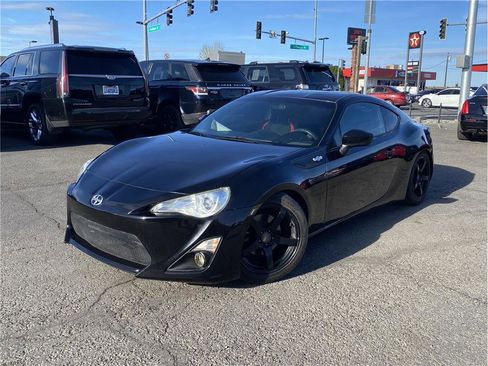 Used 2013 Scion FR-S RWD image 1