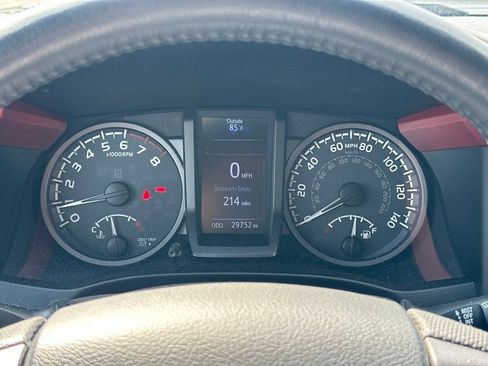 Used 2016 Toyota Tacoma TRD Sport w/ Premium & Technology Package AWD/4WD image 27