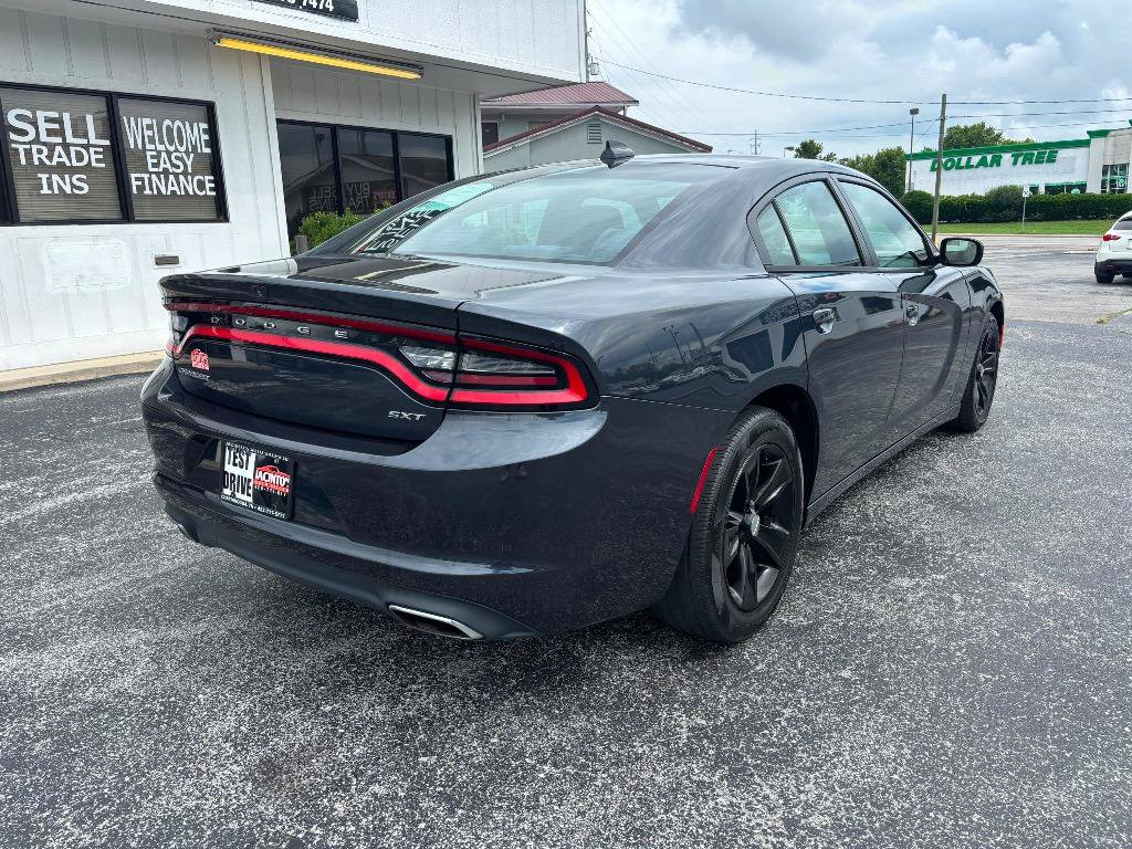 Used 2016 Dodge Charger SXT w/ Navigation & Travel Group RWD image 8
