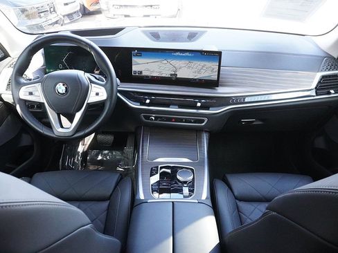 Used 2023 BMW X7 xDrive40i w/ Premium Package image 58