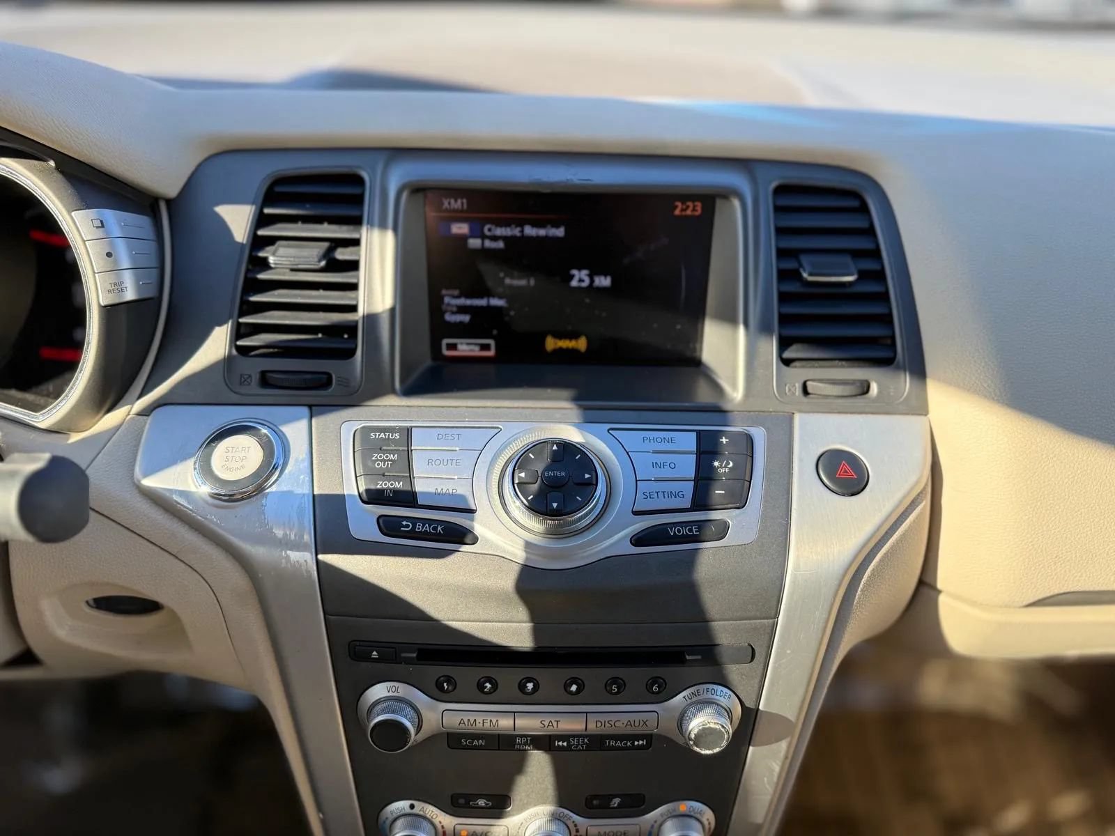 Used 2014 Nissan Murano CrossCabriolet w/ Navigation Package AWD/4WD image 16