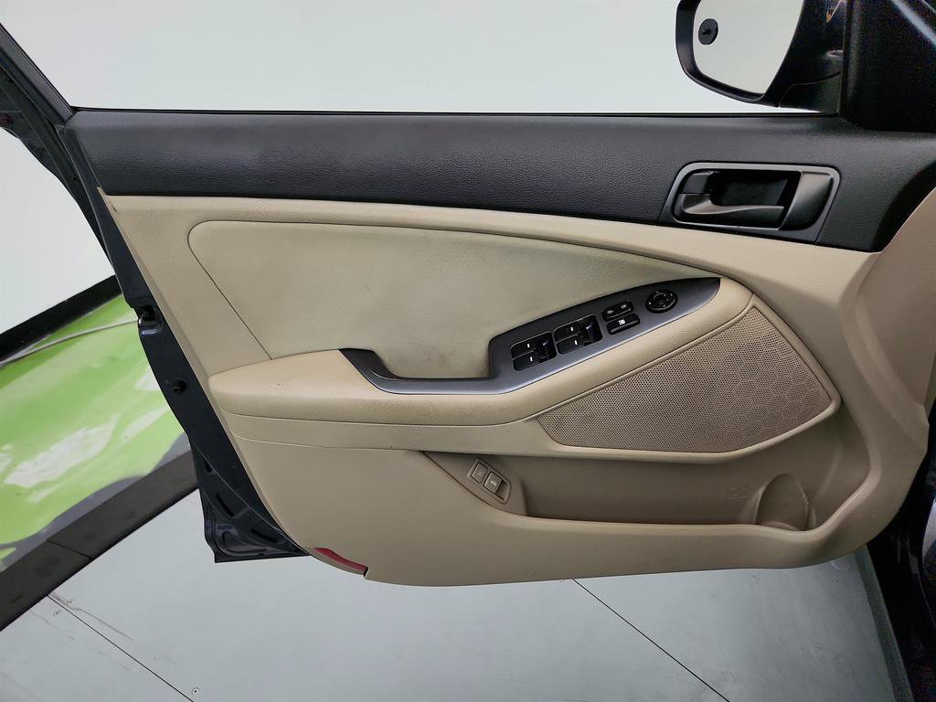 Used 2015 Kia Optima LX FWD image 18
