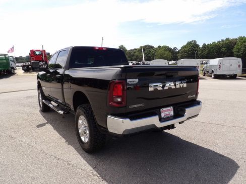 Used 2026 RAM 2500 Big Horn AWD/4WD image 5