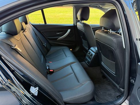 Used 2018 BMW 320i xDrive Sedan w/ Convenience Package image 30