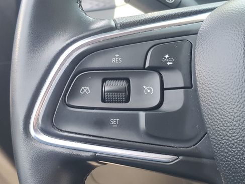 Used 2024 Buick Encore GX Sport Touring FWD image 17