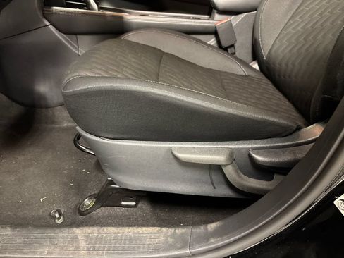 Used 2023 Nissan Kicks SV FWD image 23