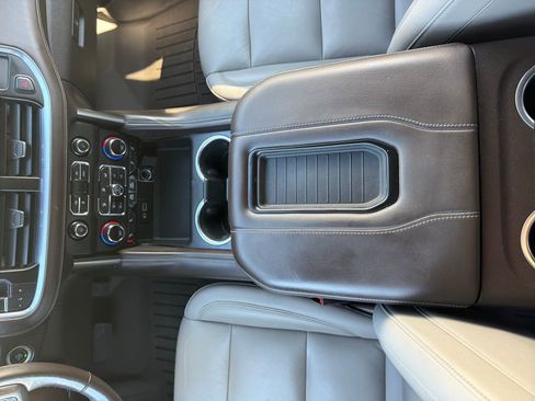 Used 2021 Chevrolet Tahoe LT w/ Luxury Package image 29