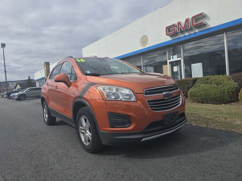 Used 2016 Chevrolet Trax LT image 1