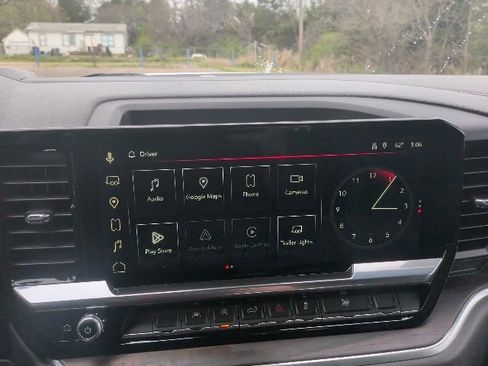 Certified 2025 GMC Sierra 1500 SLT image 25