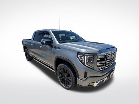 Used 2023 GMC Sierra 1500 Denali w/ Denali Reserve Package AWD/4WD image 3