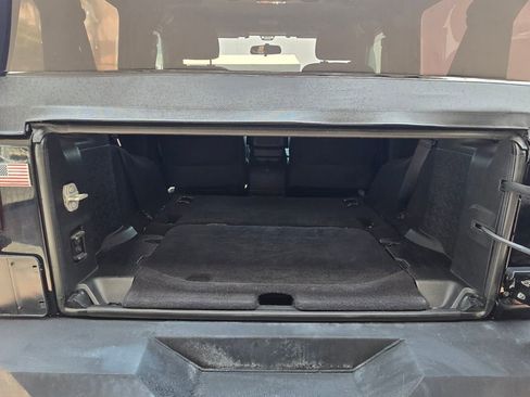 Used 2016 Jeep Wrangler Sport AWD/4WD image 9