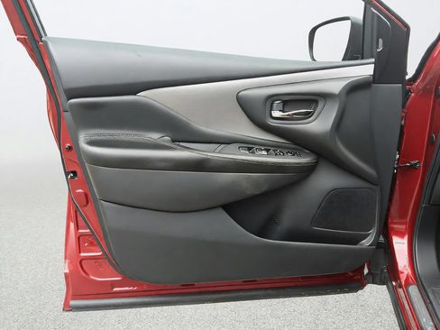 Used 2021 Nissan Murano SV FWD image 17