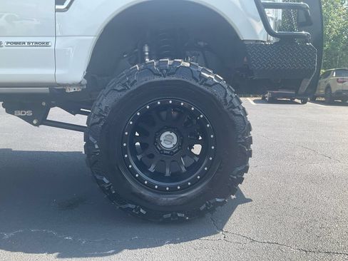 Used 2021 Ford F350 Platinum AWD/4WD image 10