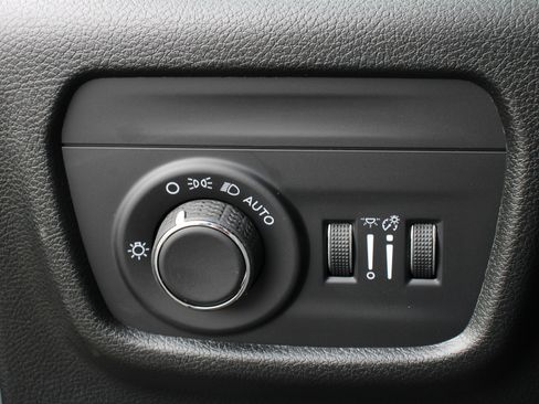 New 2025 Jeep Grand Cherokee L Laredo w/ Luxury Tech Group I image 11