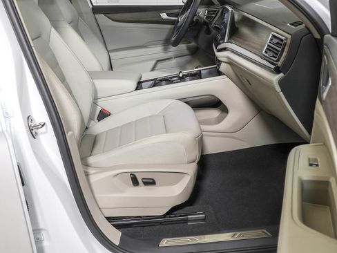 New 2026 Volkswagen Atlas SEL image 45