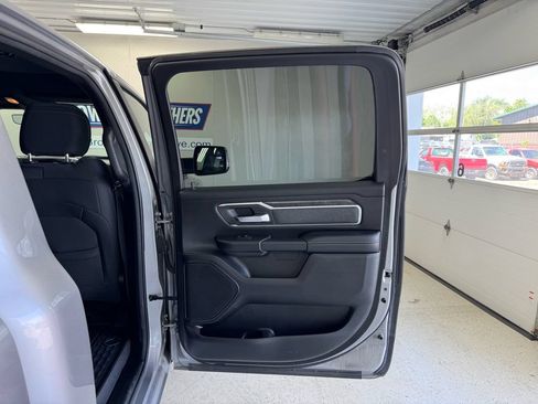 Used 2020 RAM 1500 Big Horn AWD/4WD image 25