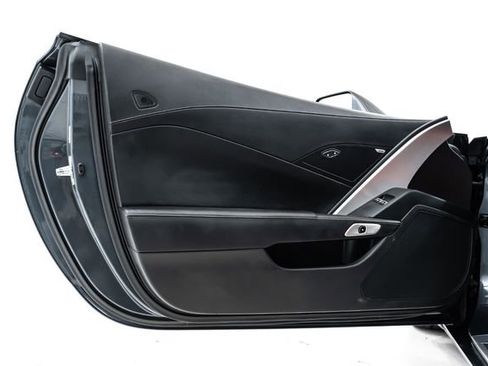Used 2014 Chevrolet Corvette Stingray Coupe image 15