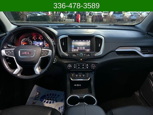 Used 2020 GMC Terrain SLE w/ Elevation Edition image 12
