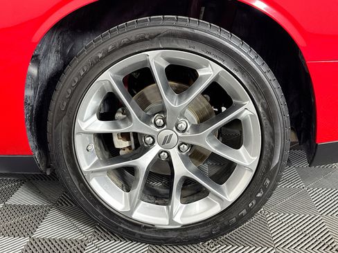 Used 2022 Dodge Challenger GT image 32