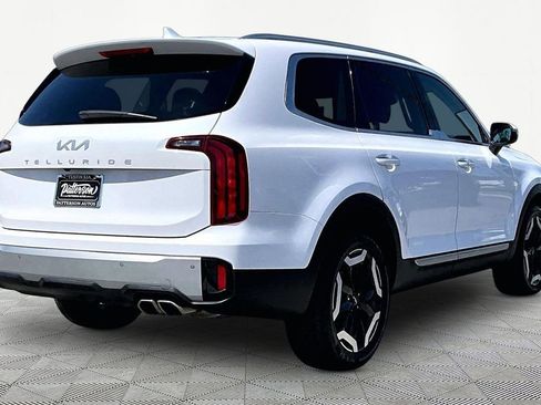 Used 2024 Kia Telluride S FWD image 3