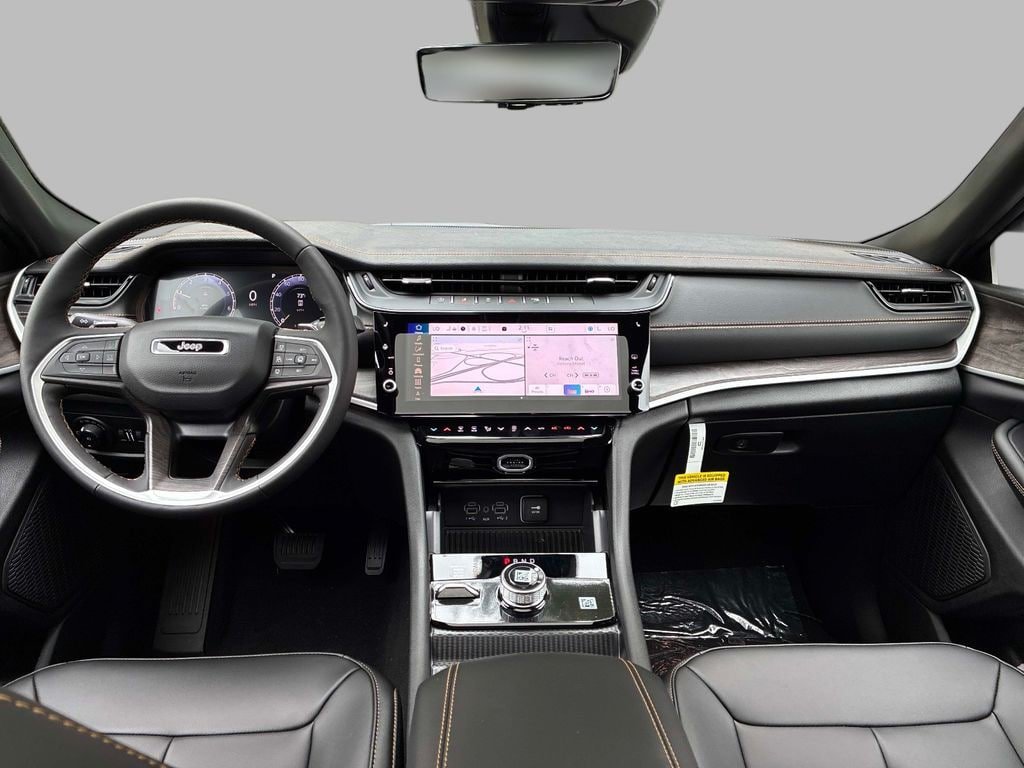 New 2026 Jeep Grand Cherokee Limited AWD/4WD image 8