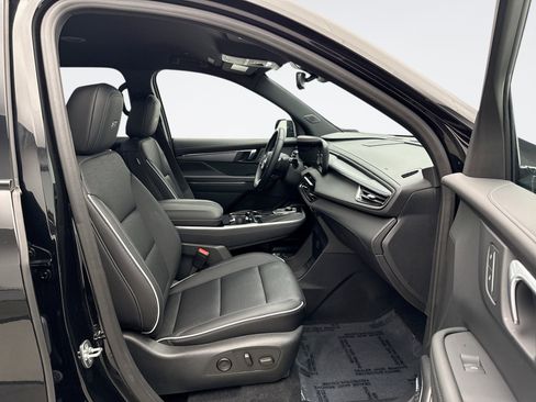 Used 2025 Buick Enclave Sport Touring w/ Power Package image 19