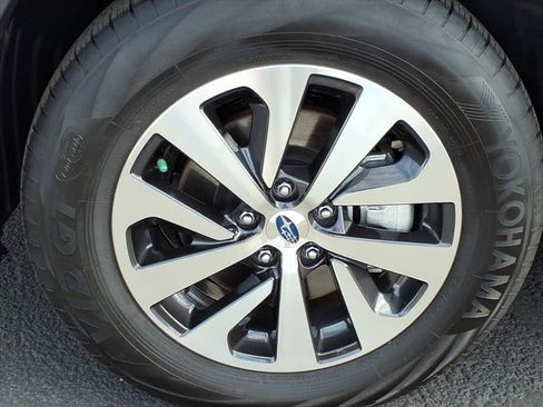 Certified 2025 Subaru Outback Premium w/ Popular Package #1A image 13