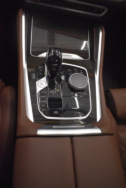 Used 2023 BMW X6 xDrive40i w/ M Sport Package AWD/4WD image 30