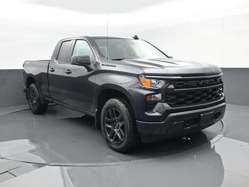 Used 2023 Chevrolet Silverado 1500 Custom w/ LPO, Dark Essentials Package AWD/4WD image 3