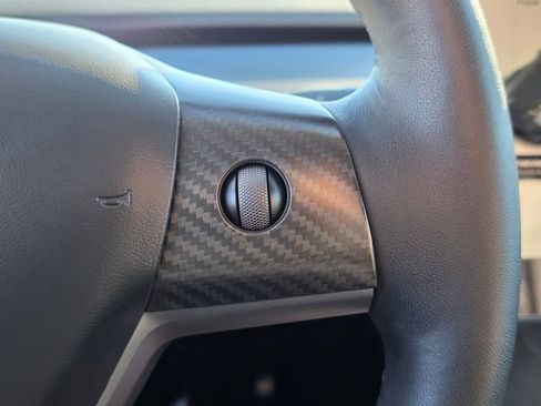 Used 2023 Tesla Model Y Long Range image 24