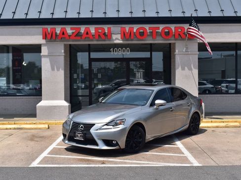 Used 2016 Lexus IS 200t RWD image 2