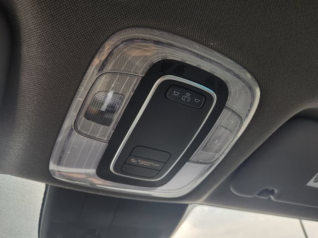 Certified 2025 Hyundai Elantra SE FWD image 31
