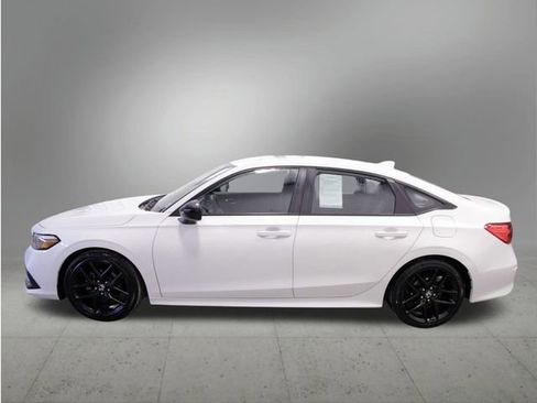 Certified 2024 Honda Civic Sport image 3