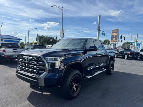 Used 2022 Toyota Tundra Platinum AWD/4WD image 2