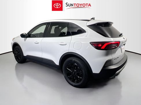 Used 2025 Ford Escape Active image 6