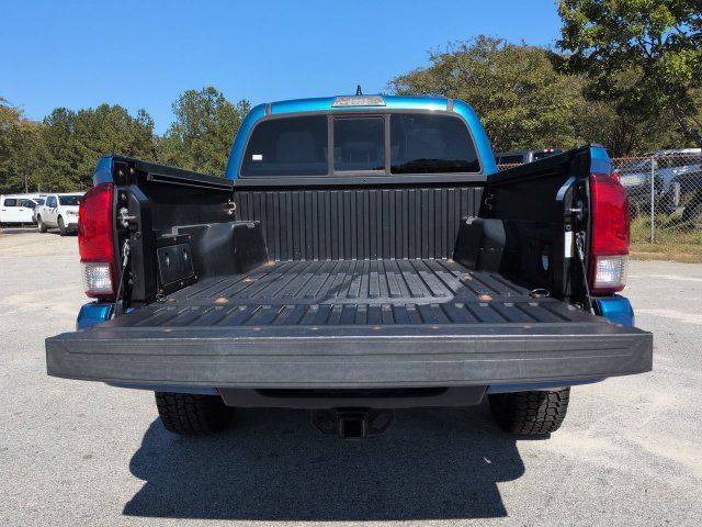 Used 2016 Toyota Tacoma TRD Sport w/ Towing Package RWD image 16