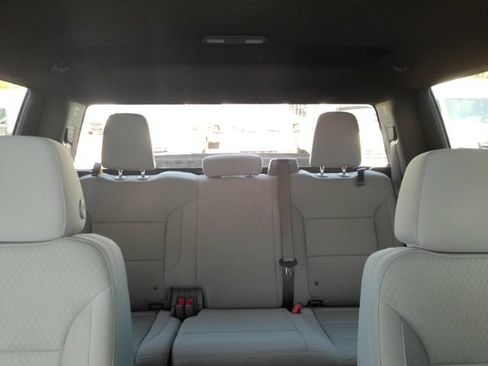 Used 2025 Chevrolet Silverado 1500 LT RWD image 31
