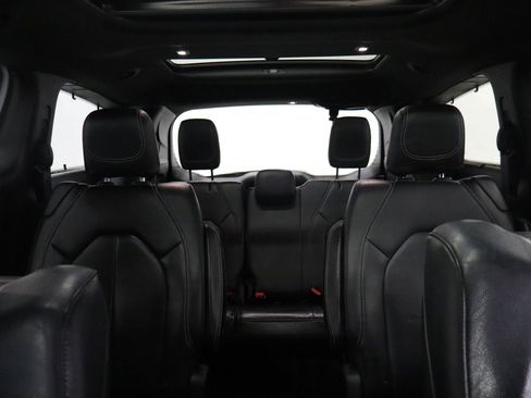 Used 2018 Chrysler Pacifica Touring-L Plus w/ Advanced Safetytec Group FWD image 25