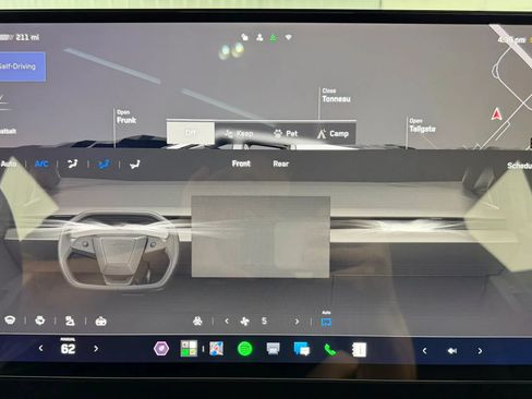 Used 2024 Tesla Cybertruck AWD Crew Cab image 27