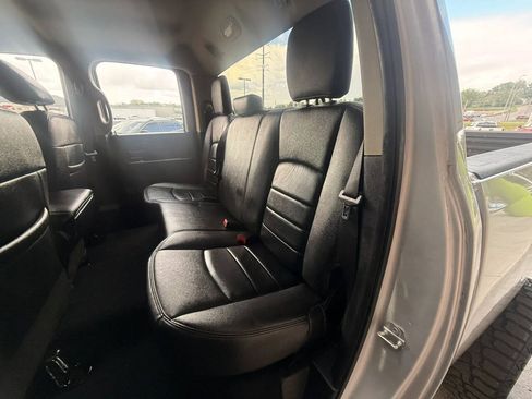 Used 2017 RAM 1500 Express AWD/4WD image 14