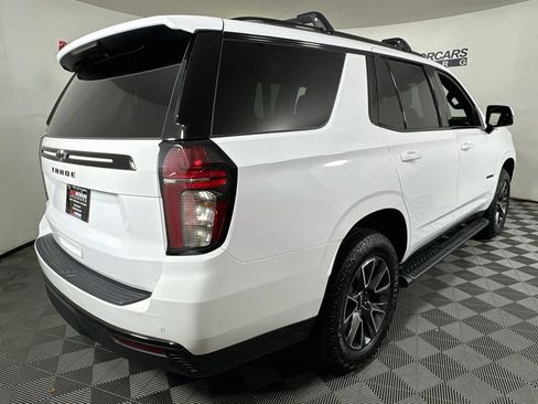 Used 2023 Chevrolet Tahoe Z71 w/ Luxury Package AWD/4WD image 7