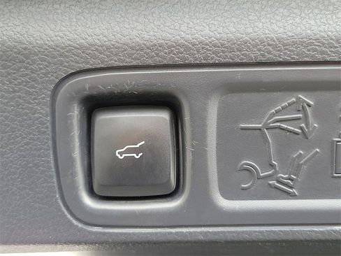 Used 2022 Ford Expedition Max Limited image 27