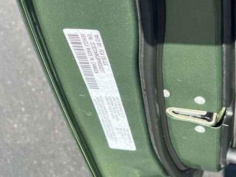 Used 2023 Dodge Charger SXT image 28