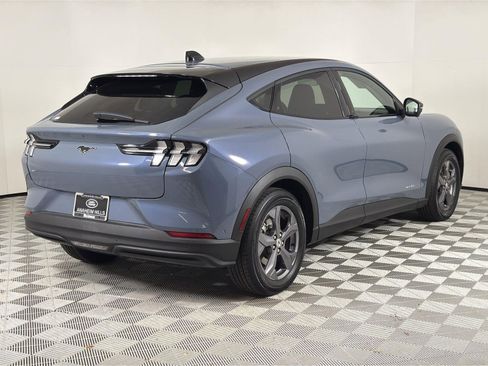 Used 2023 Ford Mustang Mach-E Select image 5