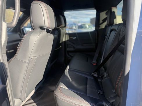 Used 2023 Nissan Frontier PRO-4X w/ Pro-4X Premium Package image 15