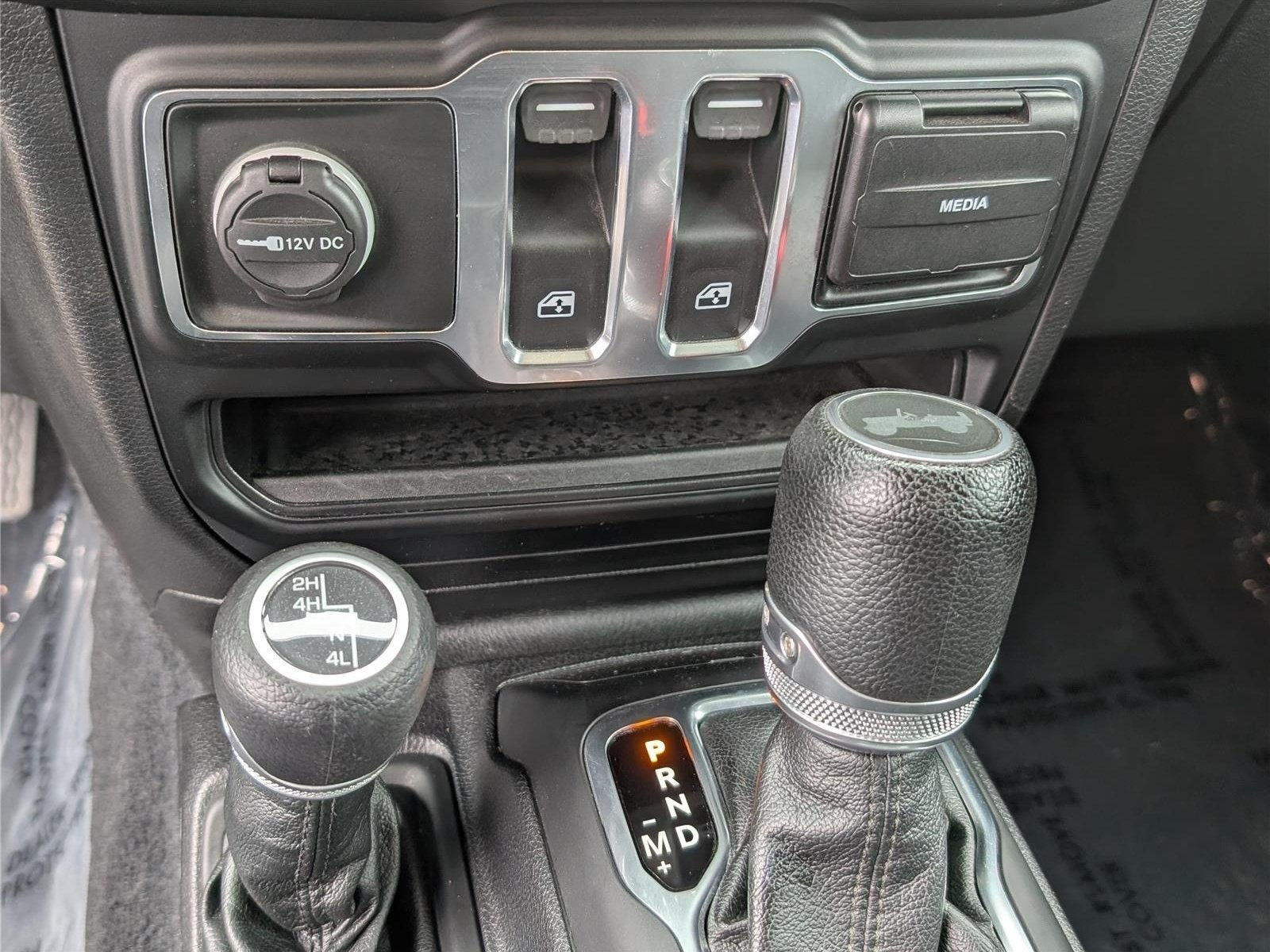 Used 2020 Jeep Wrangler Sport AWD/4WD image 22